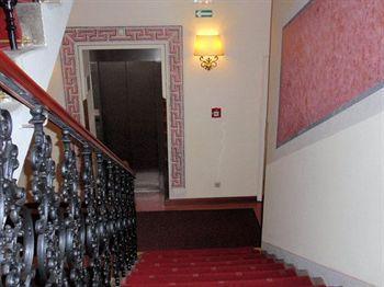 Tivoli Hotell 3*